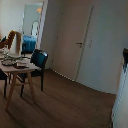 Quiet Shared Getaway Apartment *